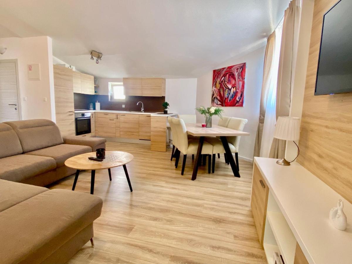 Golden Apartments Žaborić Kültér fotó